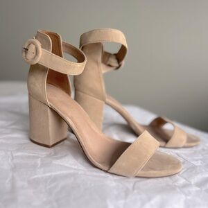 Madewell block heel nude suede? heels
